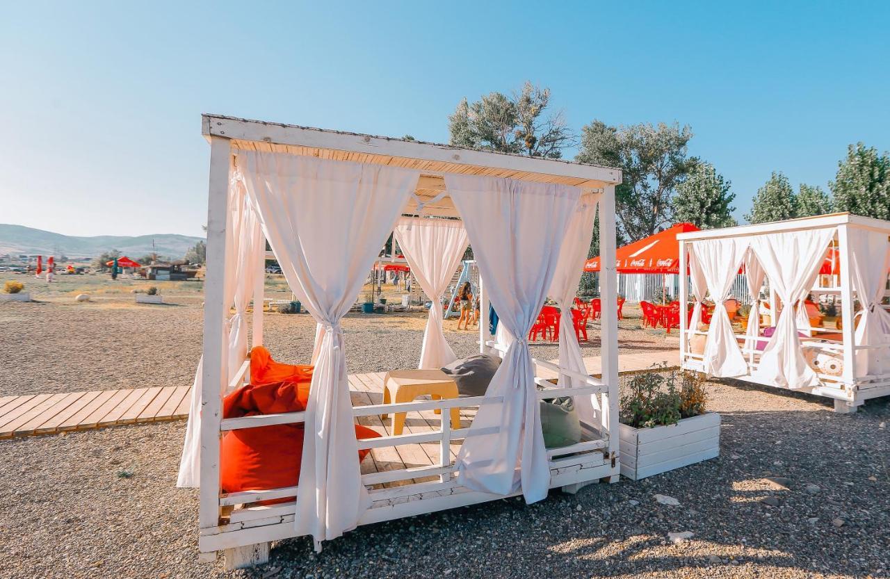 Laguna Beach Club Bazaleti Lake Dushet'i Buitenkant foto