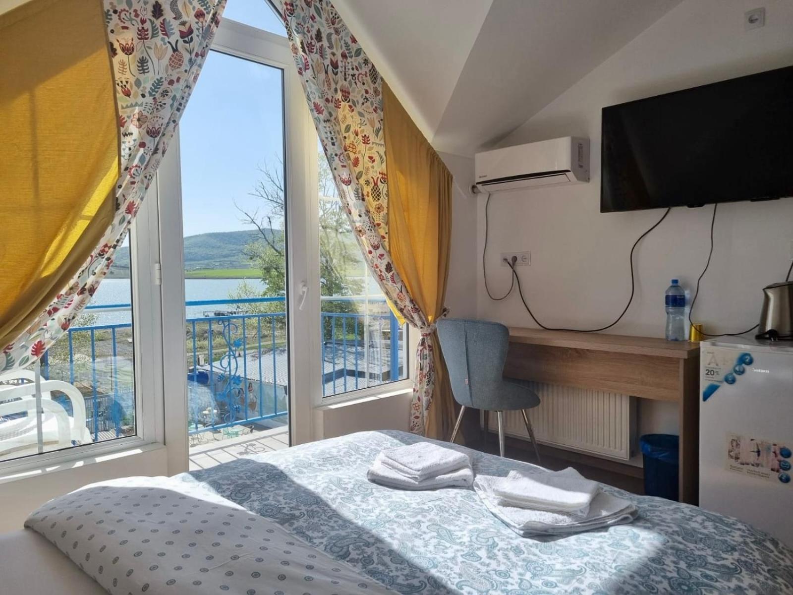Laguna Beach Club Bazaleti Lake Dushet'i Buitenkant foto